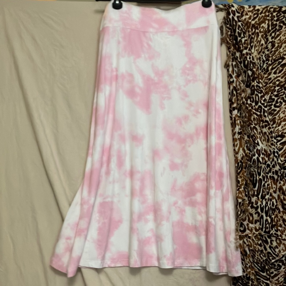 DREAMY SOFT MIDI SKIRT  NWT